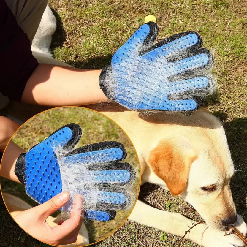 Pet Grooming & Deshedding Glove Remove Loose Fur While You Pet — No More Struggling With Brushes.